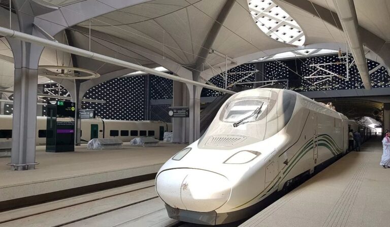 Mekke Medine Arası Hızlı Tren Rehberi